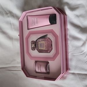 Victoria's Secret Bombshell gift set